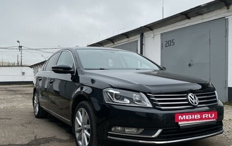 Volkswagen Passat B7, 2012 год, 960 000 рублей, 2 фотография