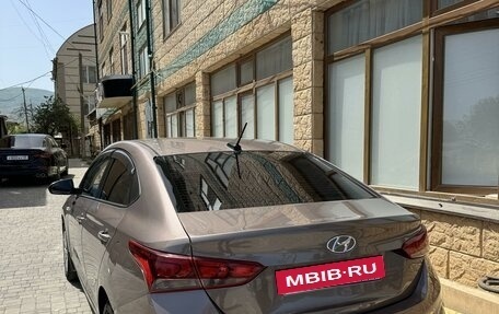 Hyundai Solaris II рестайлинг, 2018 год, 1 200 000 рублей, 3 фотография