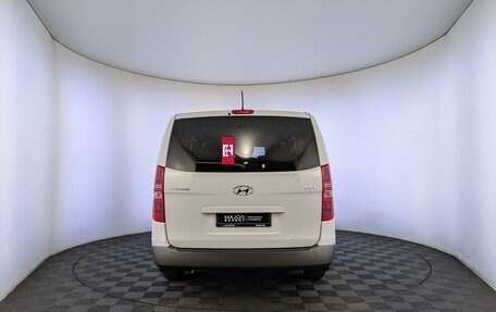 Hyundai H-1 II рестайлинг, 2016 год, 2 950 000 рублей, 6 фотография