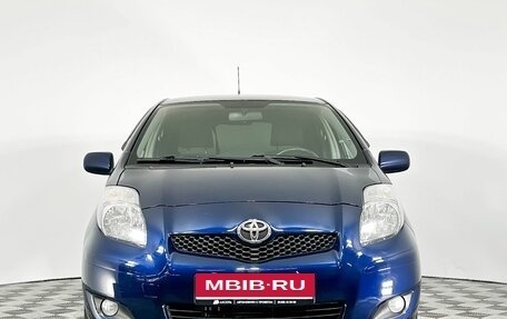 Toyota Yaris III рестайлинг, 2010 год, 649 000 рублей, 2 фотография