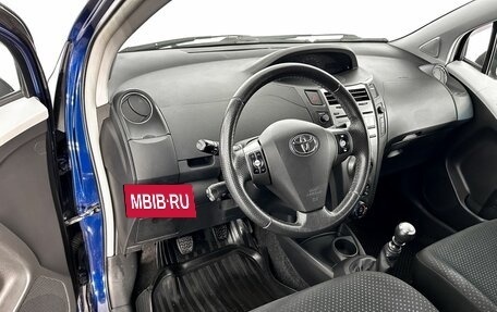 Toyota Yaris III рестайлинг, 2010 год, 649 000 рублей, 12 фотография