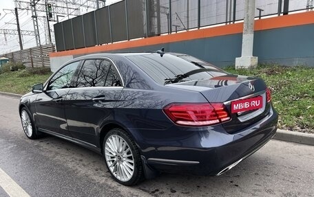 Mercedes-Benz E-Класс, 2013 год, 2 290 000 рублей, 3 фотография