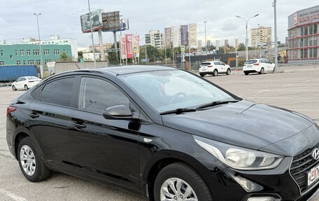 Hyundai Solaris II рестайлинг, 2017 год, 1 150 000 рублей, 3 фотография