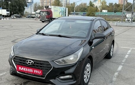 Hyundai Solaris II рестайлинг, 2017 год, 1 150 000 рублей, 4 фотография