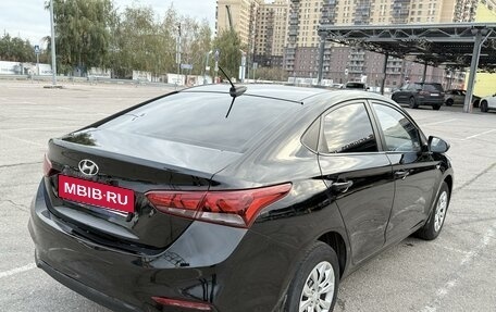 Hyundai Solaris II рестайлинг, 2017 год, 1 150 000 рублей, 7 фотография