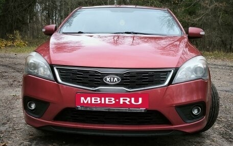 KIA cee'd I рестайлинг, 2011 год, 950 000 рублей, 2 фотография