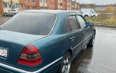 Mercedes-Benz C-Класс, 1995 год, 335 000 рублей, 6 фотография