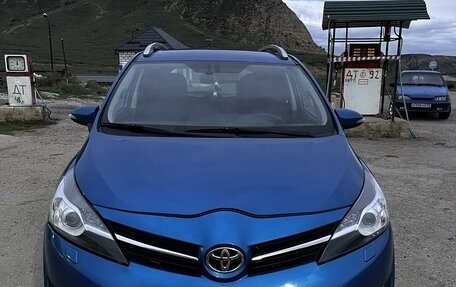 Toyota Verso I, 2013 год, 1 250 000 рублей, 8 фотография