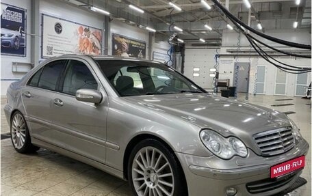 Mercedes-Benz C-Класс, 2006 год, 1 100 000 рублей, 6 фотография