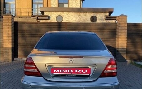 Mercedes-Benz C-Класс, 2006 год, 1 100 000 рублей, 15 фотография