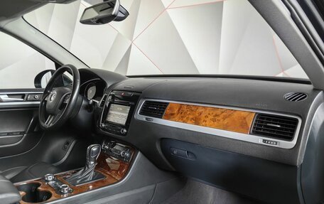 Volkswagen Touareg III, 2012 год, 2 155 000 рублей, 10 фотография