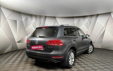 Volkswagen Touareg III, 2012 год, 2 155 000 рублей, 2 фотография