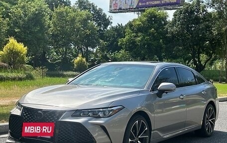 Toyota Avalon, 2021 год, 2 867 000 рублей, 3 фотография