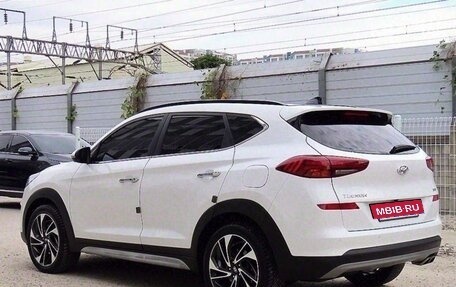 Hyundai Tucson III, 2021 год, 2 300 000 рублей, 2 фотография