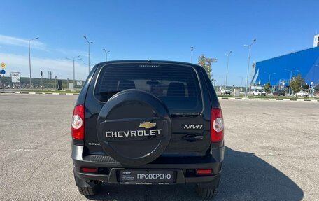 Chevrolet Niva I рестайлинг, 2017 год, 649 700 рублей, 6 фотография