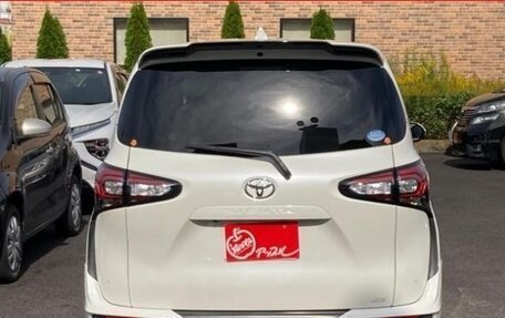 Toyota Sienta II, 2021 год, 1 600 000 рублей, 6 фотография