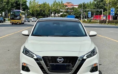 Nissan Altima VI (L34), 2021 год, 2 250 000 рублей, 2 фотография