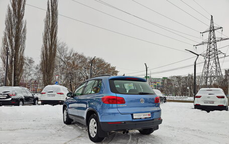 Volkswagen Tiguan I, 2011 год, 1 215 000 рублей, 4 фотография