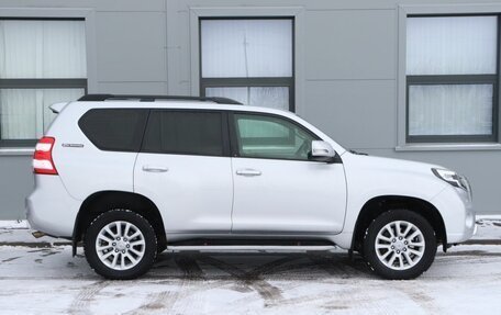 Toyota Land Cruiser Prado 150 рестайлинг 2, 2014 год, 3 399 000 рублей, 4 фотография