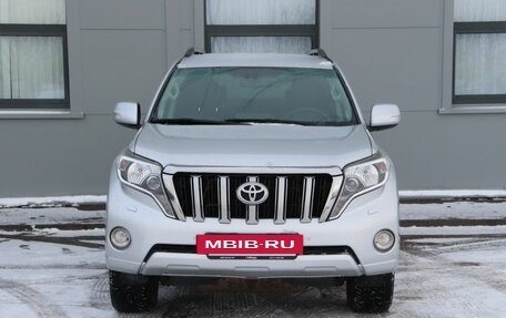 Toyota Land Cruiser Prado 150 рестайлинг 2, 2014 год, 3 399 000 рублей, 2 фотография