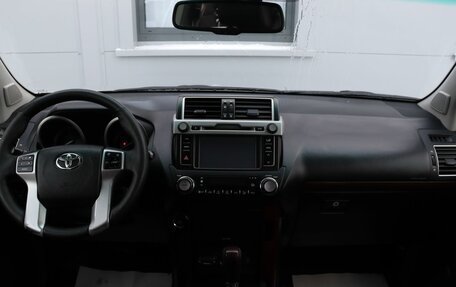 Toyota Land Cruiser Prado 150 рестайлинг 2, 2014 год, 3 399 000 рублей, 12 фотография