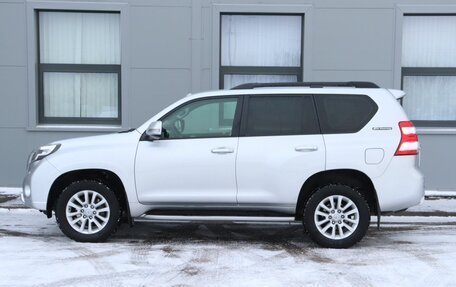 Toyota Land Cruiser Prado 150 рестайлинг 2, 2014 год, 3 399 000 рублей, 8 фотография