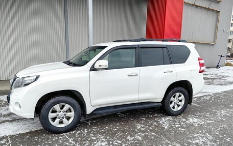 Toyota Land Cruiser Prado 150 рестайлинг 2, 2013 год, 3 650 000 рублей, 3 фотография