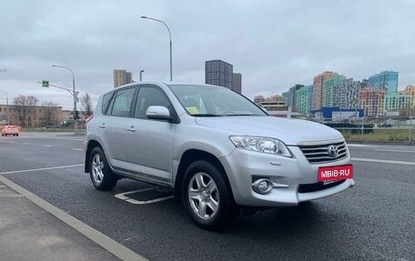 Toyota RAV4, 2011 год, 2 000 000 рублей, 2 фотография