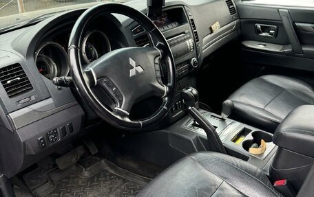 Mitsubishi Pajero IV, 2011 год, 2 420 000 рублей, 3 фотография