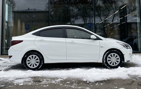 Hyundai Solaris II рестайлинг, 2015 год, 999 000 рублей, 4 фотография