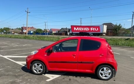 Peugeot 107 I рестайлинг, 2010 год, 500 000 рублей, 7 фотография