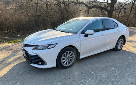 Toyota Camry, 2022 год, 3 500 000 рублей, 2 фотография