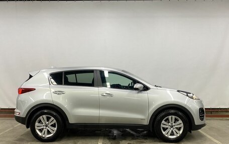 KIA Sportage IV рестайлинг, 2017 год, 2 368 000 рублей, 5 фотография