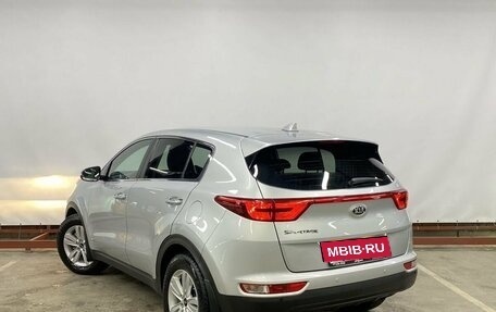 KIA Sportage IV рестайлинг, 2017 год, 2 368 000 рублей, 8 фотография