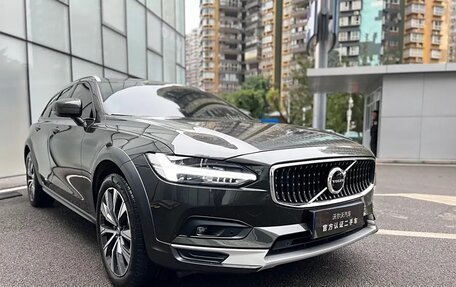 Volvo V90 Cross Country I рестайлинг, 2021 год, 4 675 000 рублей, 1 фотография