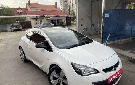 Opel Astra J, 2013 год, 1 890 000 рублей, 3 фотография