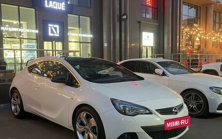 Opel Astra J, 2013 год, 1 890 000 рублей, 31 фотография