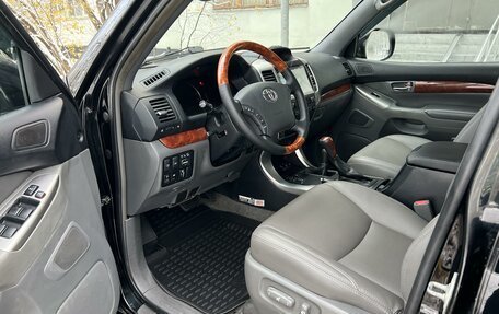 Toyota Land Cruiser Prado 120 рестайлинг, 2003 год, 1 700 000 рублей, 22 фотография