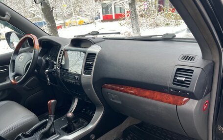 Toyota Land Cruiser Prado 120 рестайлинг, 2003 год, 1 700 000 рублей, 26 фотография