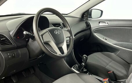 Hyundai Solaris II рестайлинг, 2013 год, 1 015 000 рублей, 11 фотография