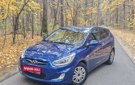 Hyundai Solaris II рестайлинг, 2014 год, 995 000 рублей, 7 фотография