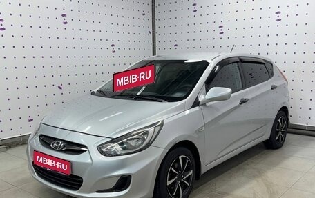 Hyundai Solaris II рестайлинг, 2013 год, 790 000 рублей, 1 фотография