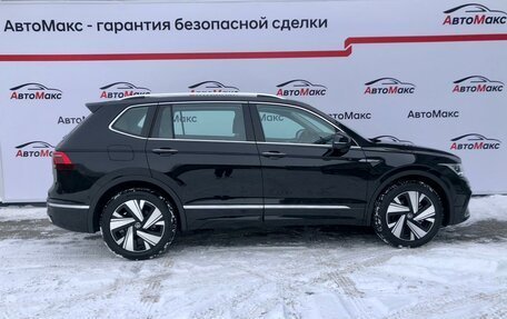 Volkswagen Tiguan II, 2023 год, 5 449 000 рублей, 5 фотография