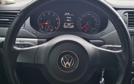 Volkswagen Jetta VI, 2012 год, 1 050 000 рублей, 13 фотография