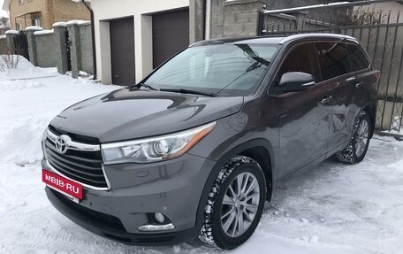 Toyota Highlander III, 2013 год, 3 550 000 рублей, 3 фотография