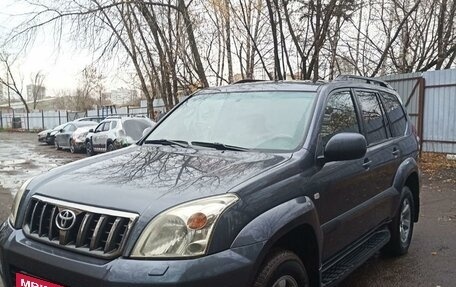 Toyota Land Cruiser Prado 120 рестайлинг, 2004 год, 1 565 000 рублей, 2 фотография