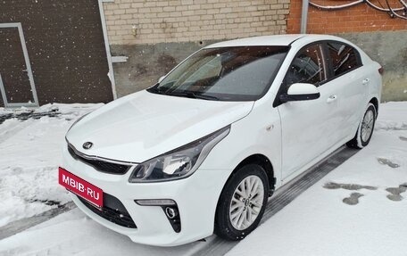 KIA Rio IV, 2018 год, 1 700 000 рублей, 2 фотография