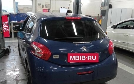 Peugeot 208 II, 2013 год, 800 000 рублей, 4 фотография