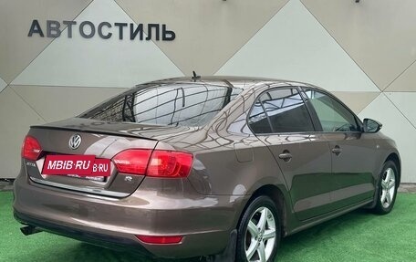 Volkswagen Jetta VI, 2012 год, 835 000 рублей, 3 фотография