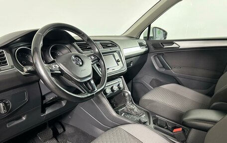 Volkswagen Tiguan II, 2018 год, 2 475 000 рублей, 11 фотография